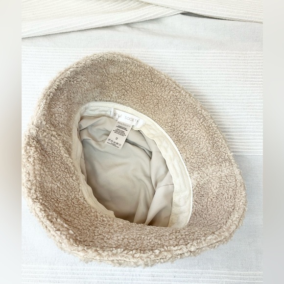 Sole Society Teddy Bucket Hat - Picture 8 of 11